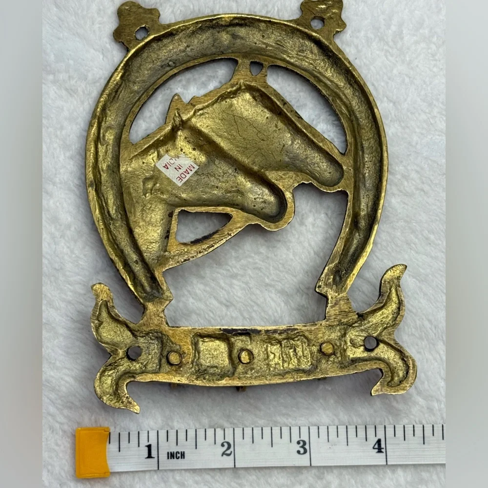 🐴Vintage Brass w/ mother of pearl inlay horseshoe key holder
